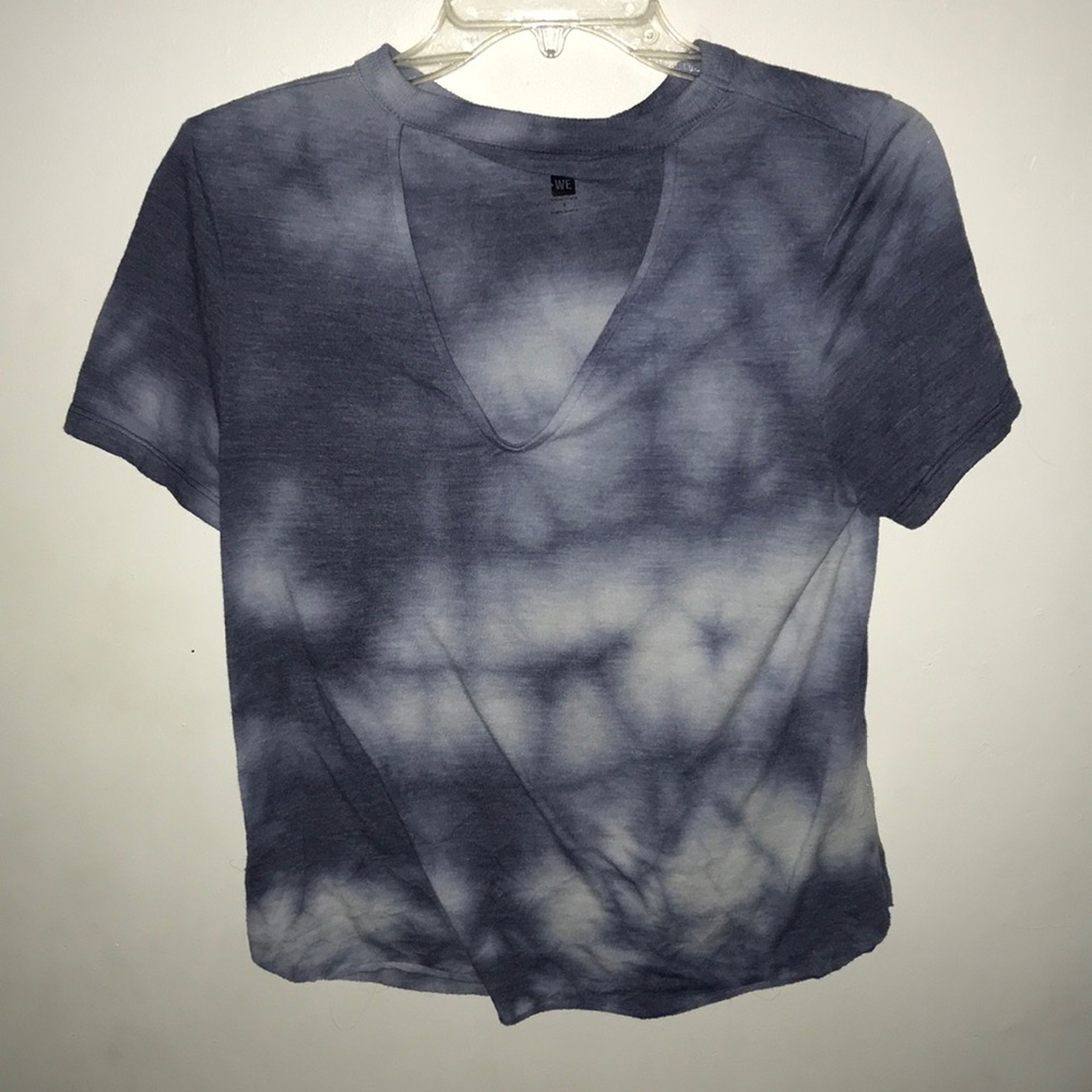 tie dye shirt sleeve shirt with cut out neck